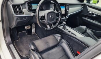 VOLVO V90  | 4×4 (doł. automatycznie) | Automatyczna | 190 KM | Biały full
