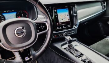 VOLVO V90  | 4×4 (doł. automatycznie) | Automatyczna | 190 KM | Biały full