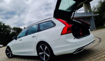 VOLVO V90  | 4×4 (doł. automatycznie) | Automatyczna | 190 KM | Biały full