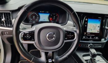 VOLVO V90  | 4×4 (doł. automatycznie) | Automatyczna | 190 KM | Biały full