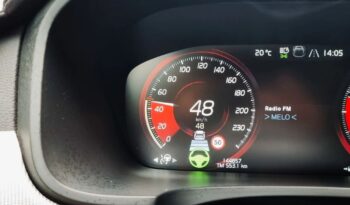 VOLVO V90  | 4×4 (doł. automatycznie) | Automatyczna | 190 KM | Biały full