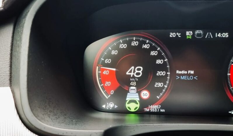 VOLVO V90  | 4×4 (doł. automatycznie) | Automatyczna | 190 KM | Biały full