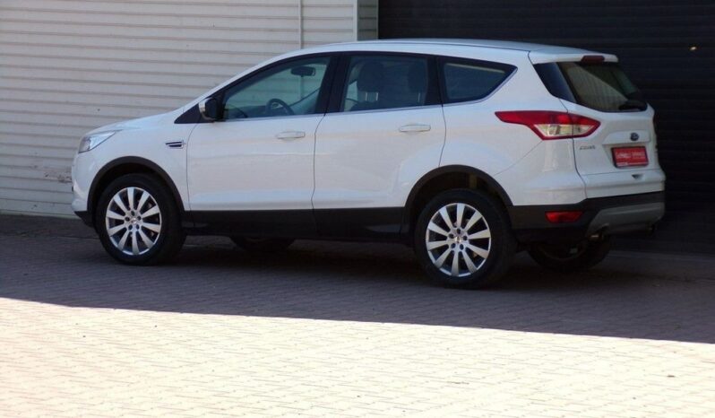 FORD Kuga  | FWD (przód) | Manualna | 120 KM | Biały full