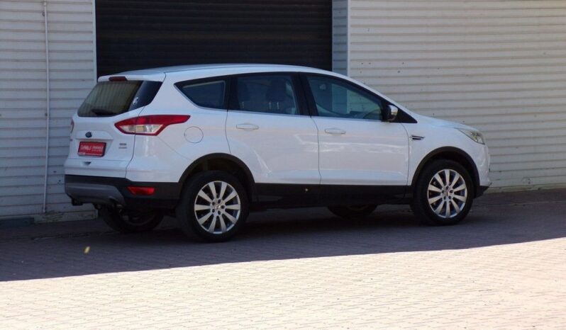 FORD Kuga  | FWD (przód) | Manualna | 120 KM | Biały full