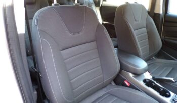 FORD Kuga  | FWD (przód) | Manualna | 120 KM | Biały full