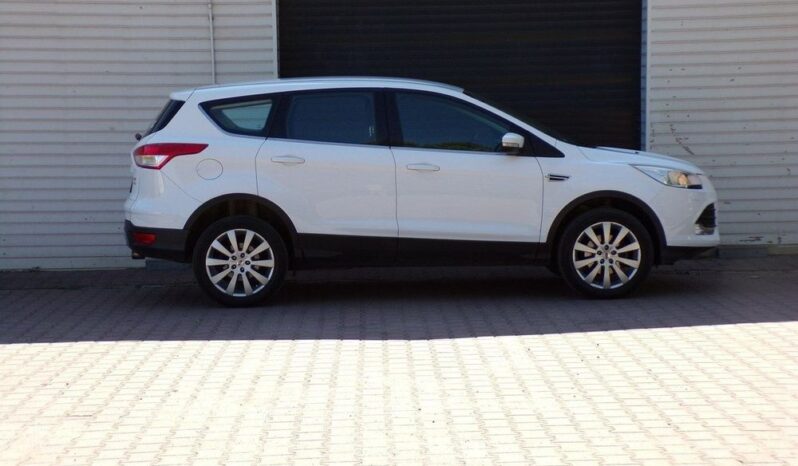 FORD Kuga  | FWD (przód) | Manualna | 120 KM | Biały full