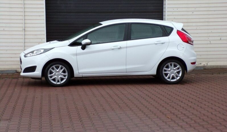 FORD Fiesta  | FWD (przód) | Manualna | 82 KM | Biały full