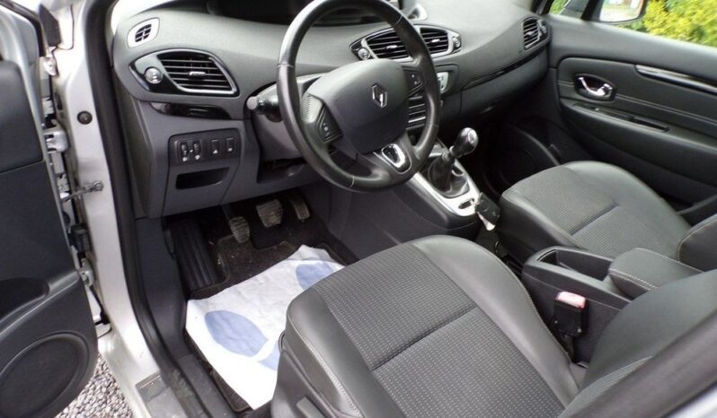 RENAULT Grand Scenic  | FWD (przód) | Manualna | 115 KM | Srebrny full