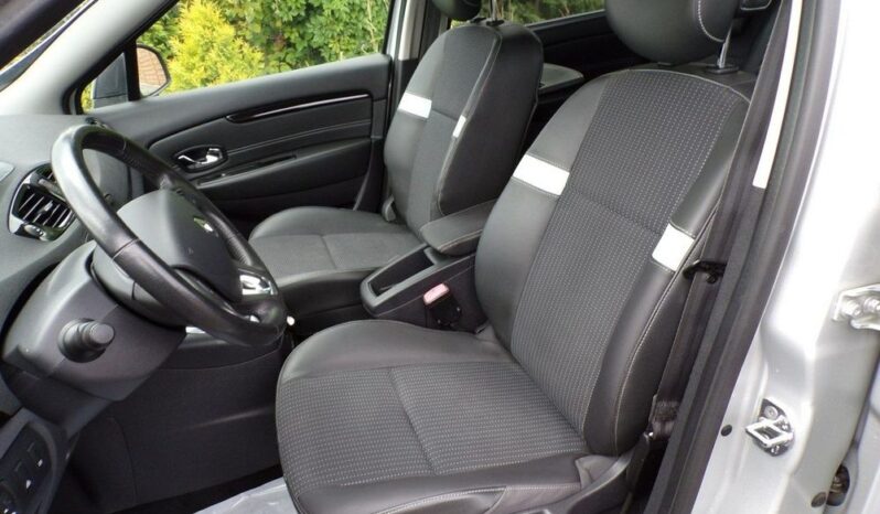 RENAULT Grand Scenic  | FWD (przód) | Manualna | 115 KM | Srebrny full