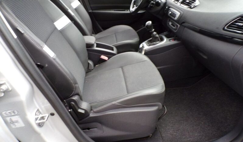 RENAULT Grand Scenic  | FWD (przód) | Manualna | 115 KM | Srebrny full