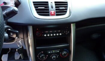 PEUGEOT 207  | FWD (przód) | Manualna | 112 KM | Srebrny full