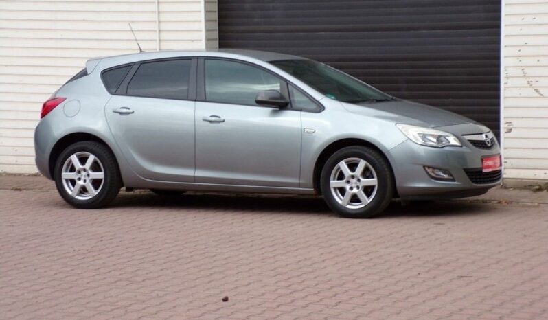 OPEL Astra | FWD (przód) | Manualna | 115 KM | Srebrny full