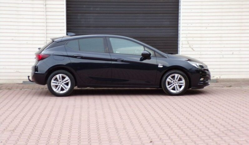 OPEL Astra | FWD (przód) | Manualna | 125 KM | Czarny full