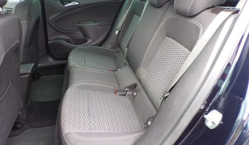 OPEL Astra | FWD (przód) | Manualna | 125 KM | Czarny full