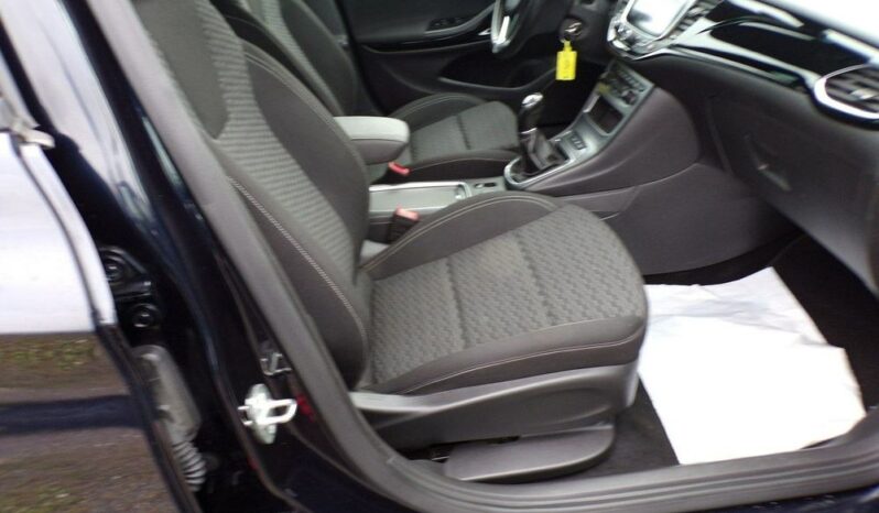 OPEL Astra | FWD (przód) | Manualna | 125 KM | Czarny full