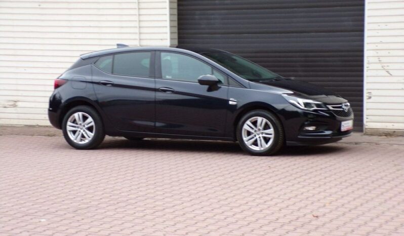 OPEL Astra | FWD (przód) | Manualna | 125 KM | Czarny full