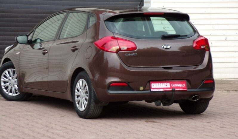KIA Ceed  | FWD (przód) | Manualna | 100 KM | Brązowy full