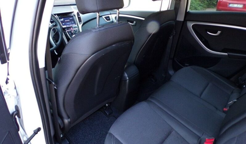 HYUNDAI I30  | FWD (przód) | Automatyczna | 110 KM | Biały full