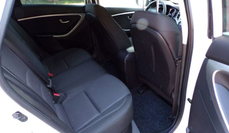 HYUNDAI I30  | FWD (przód) | Automatyczna | 110 KM | Biały full