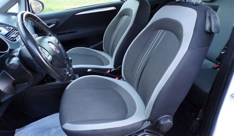 FIAT Punto Evo  | FWD (przód) | Manualna | 76 KM | Biały full