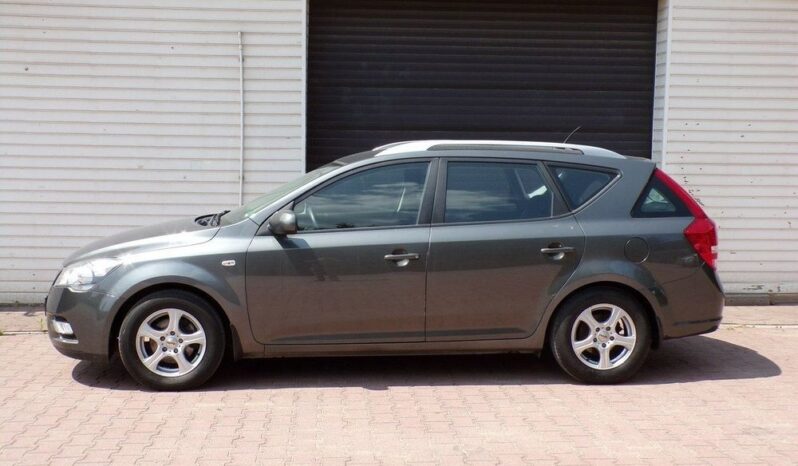 KIA Ceed  | FWD (przód) | Manualna | 90 KM | Szary full