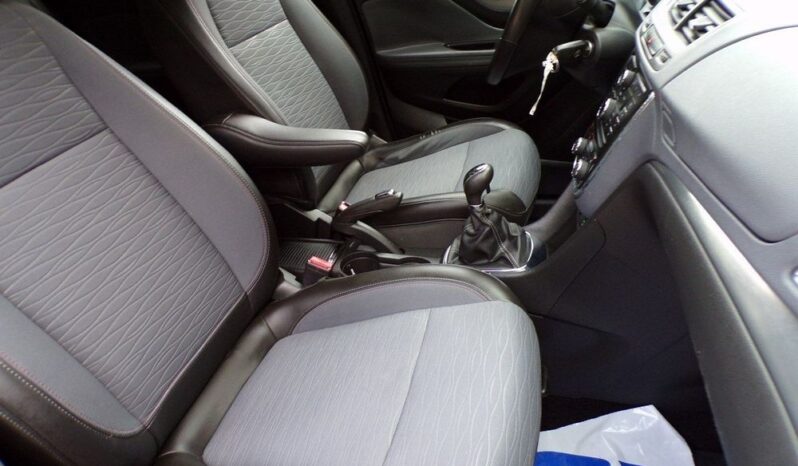 OPEL Mokka  | FWD (przód) | Manualna | 140 KM | Srebrny full