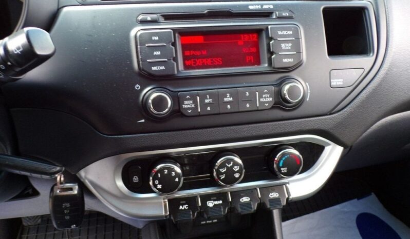 KIA Rio  | FWD (przód) | Manualna | 86 KM | Czarny full