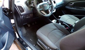 KIA Rio  | FWD (przód) | Manualna | 86 KM | Czarny full