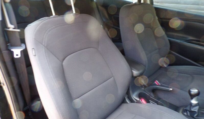 KIA Rio  | FWD (przód) | Manualna | 86 KM | Czarny full