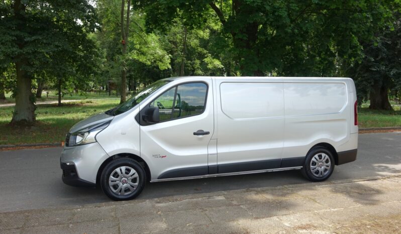 FIAT INNY | FWD (przód) | Manualna | 121 KM | Srebrny full