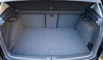 VOLKSWAGEN Golf  | FWD (przód) | Manualna | 122 KM | Czarny full
