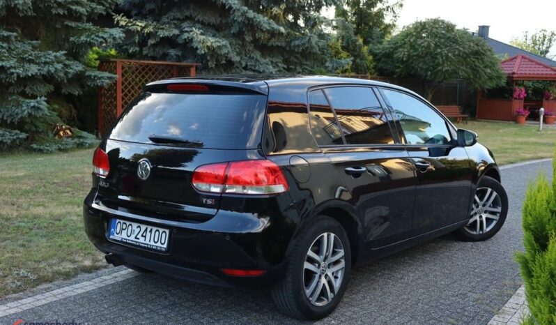 VOLKSWAGEN Golf  | FWD (przód) | Manualna | 122 KM | Czarny full