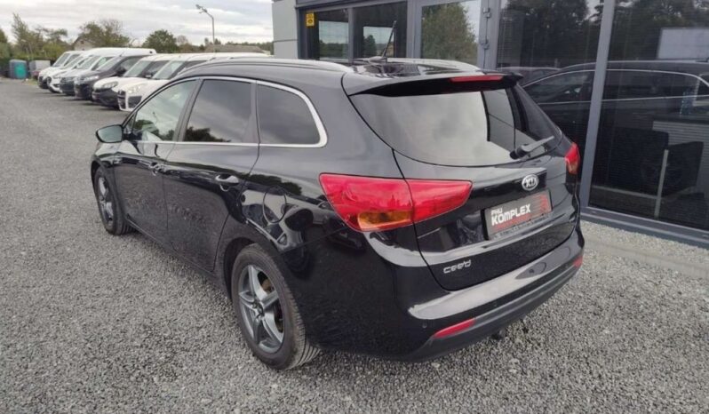KIA Ceed  | FWD (przód) | Automatyczna | 128 KM | Czarny full