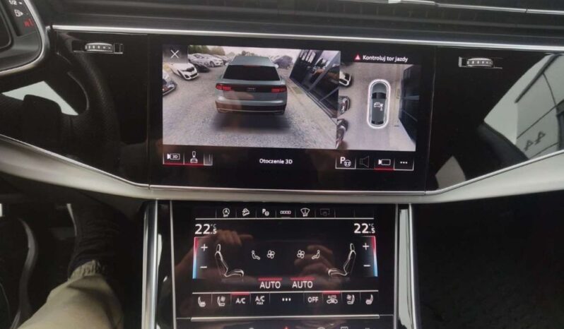 AUDI Q8  | 4×4 (stały) | Automatyczna | 286 KM | Pomarańczowy full