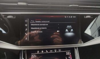 AUDI Q8  | 4×4 (stały) | Automatyczna | 286 KM | Pomarańczowy full