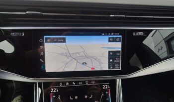 AUDI Q8  | 4×4 (stały) | Automatyczna | 286 KM | Pomarańczowy full