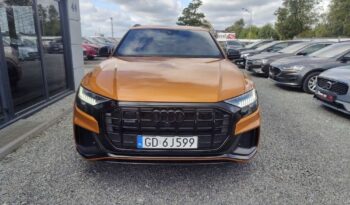 AUDI Q8  | 4×4 (stały) | Automatyczna | 286 KM | Pomarańczowy full
