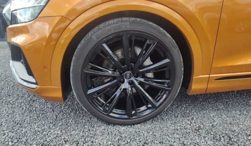 AUDI Q8  | 4×4 (stały) | Automatyczna | 286 KM | Pomarańczowy full