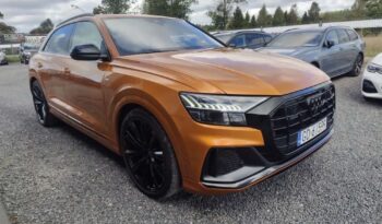 AUDI Q8  | 4×4 (stały) | Automatyczna | 286 KM | Pomarańczowy full