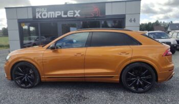 AUDI Q8  | 4×4 (stały) | Automatyczna | 286 KM | Pomarańczowy full