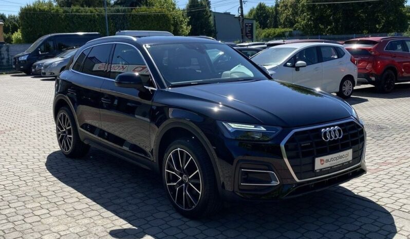 AUDI Q5  | 4×4 (stały) | Automatyczna | 204 KM | Czarny full