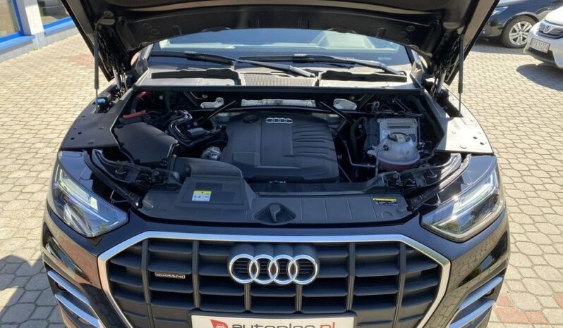 AUDI Q5  | 4×4 (stały) | Automatyczna | 204 KM | Czarny full