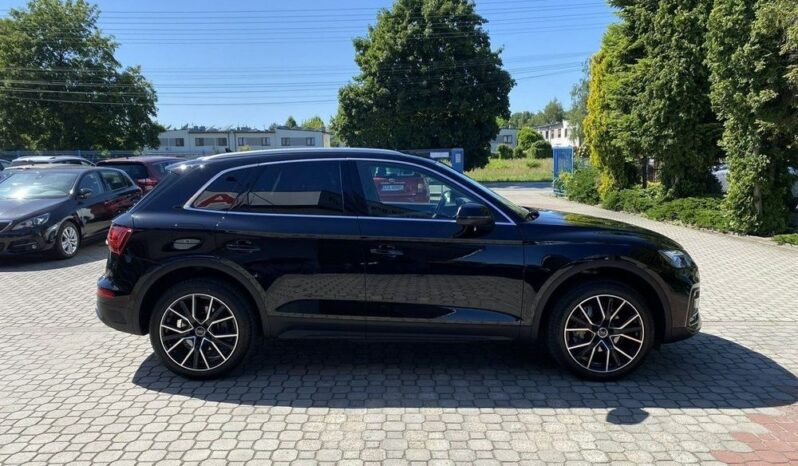 AUDI Q5  | 4×4 (stały) | Automatyczna | 204 KM | Czarny full