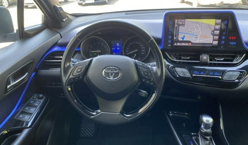 TOYOTA C-HR | 4×4 (doł. automatycznie) | Automatyczna | 116 KM | Srebrny full