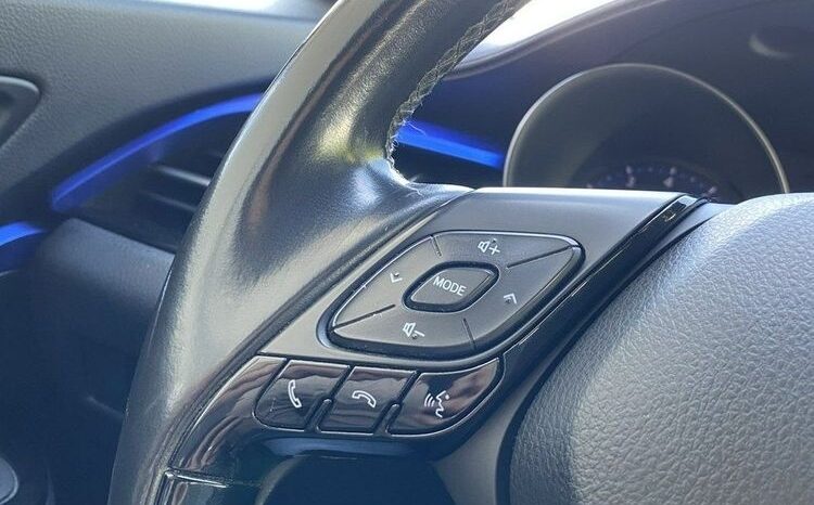 TOYOTA C-HR | 4×4 (doł. automatycznie) | Automatyczna | 116 KM | Srebrny full