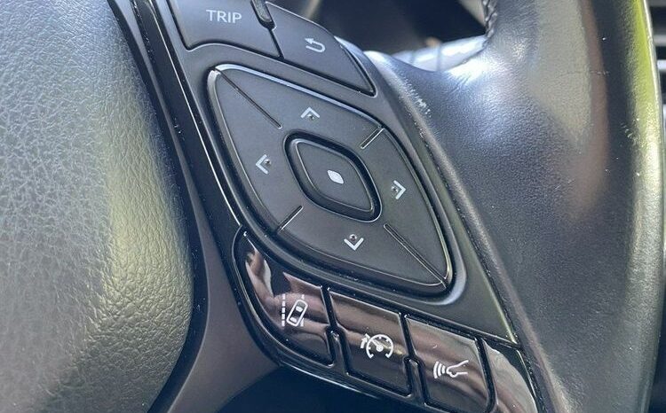 TOYOTA C-HR | 4×4 (doł. automatycznie) | Automatyczna | 116 KM | Srebrny full