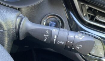 TOYOTA C-HR | 4×4 (doł. automatycznie) | Automatyczna | 116 KM | Srebrny full