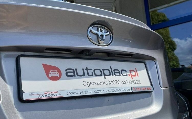 TOYOTA C-HR | 4×4 (doł. automatycznie) | Automatyczna | 116 KM | Srebrny full