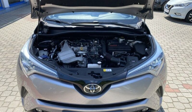 TOYOTA C-HR | 4×4 (doł. automatycznie) | Automatyczna | 116 KM | Srebrny full