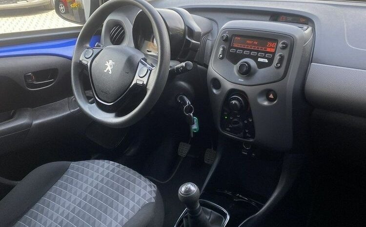 PEUGEOT 108  | FWD (przód) | Manualna | 72 KM | Niebieski full